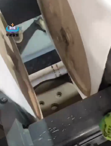 高壓圓形自動(dòng)拉板壓濾機(jī)在陶瓷廠(chǎng)使用效果